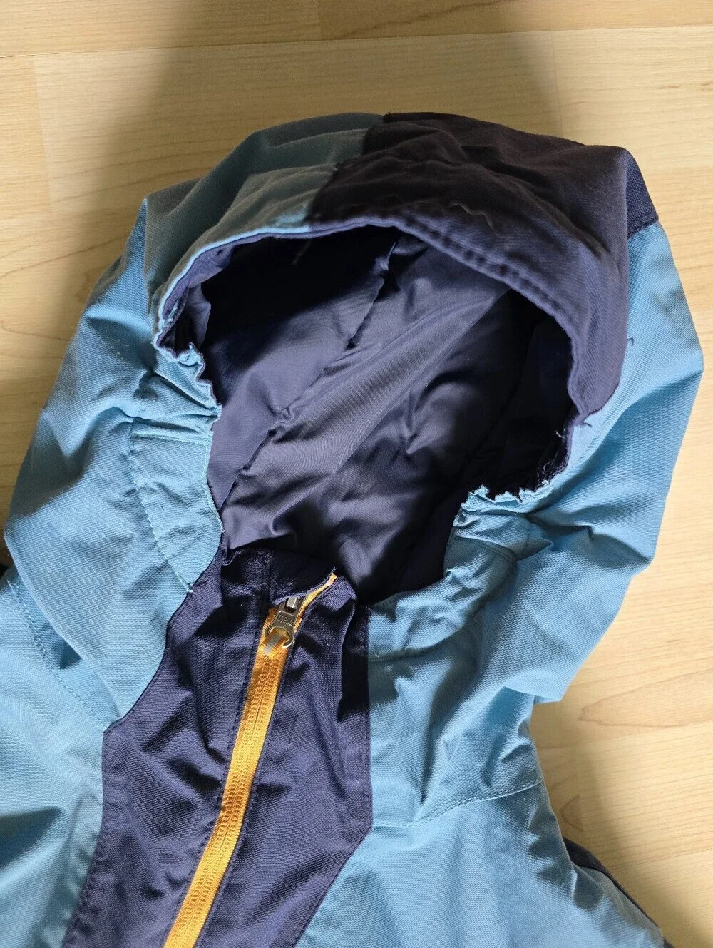 Columbia Valley Runner Jacket Size Medium (10/12)
